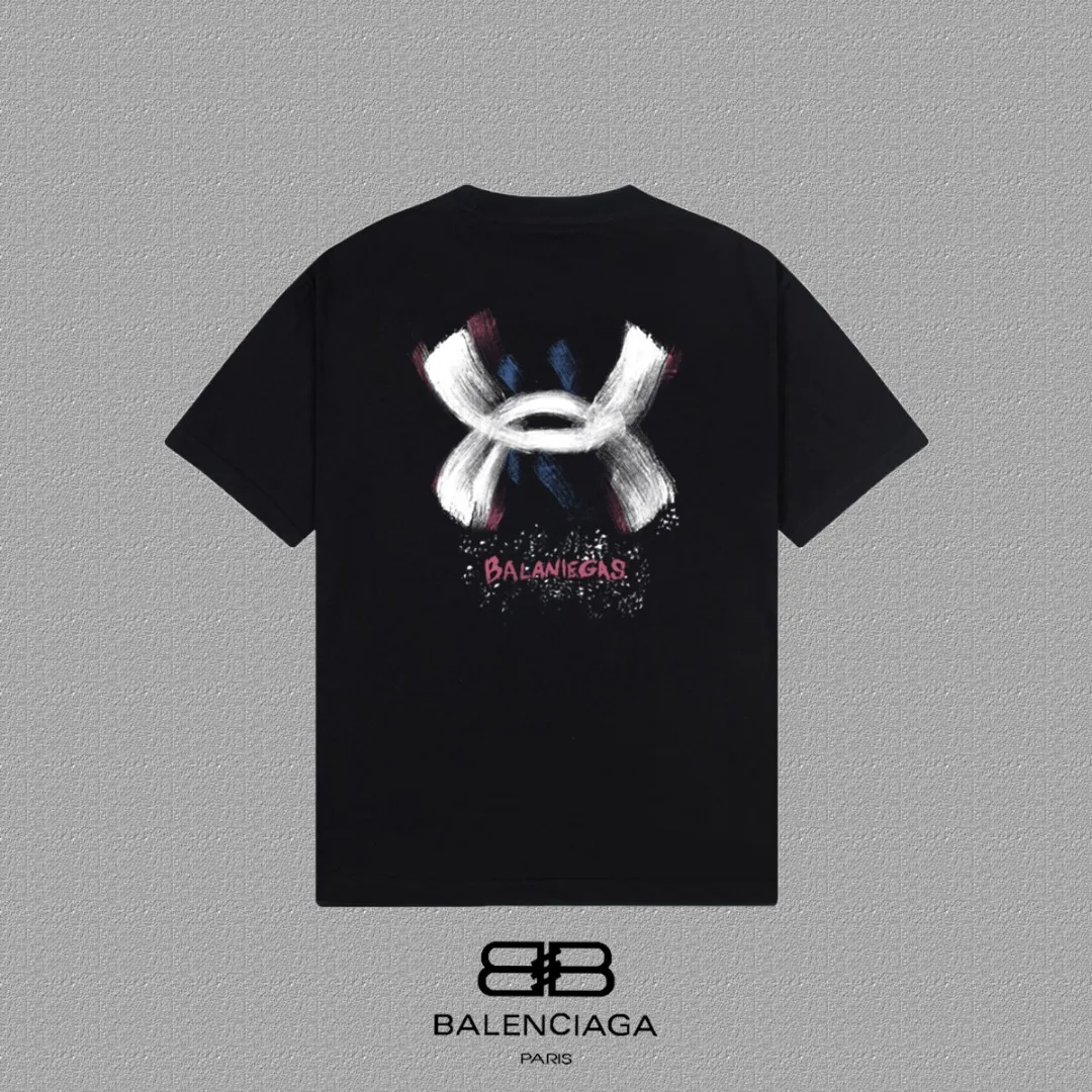 P80✨🔥 BALENCIAGA Paris lettering printed short-sleeved T-shirt. Custom-woven and dyed 300 grams of combed cotton heavyweight fabric. Zero color difference in threads. Perfect details. Different from the current currency version. Welcome to compare. Same Style for men and women. Must-sell in the picture above. Color: White Black Size: 1 2 3 4